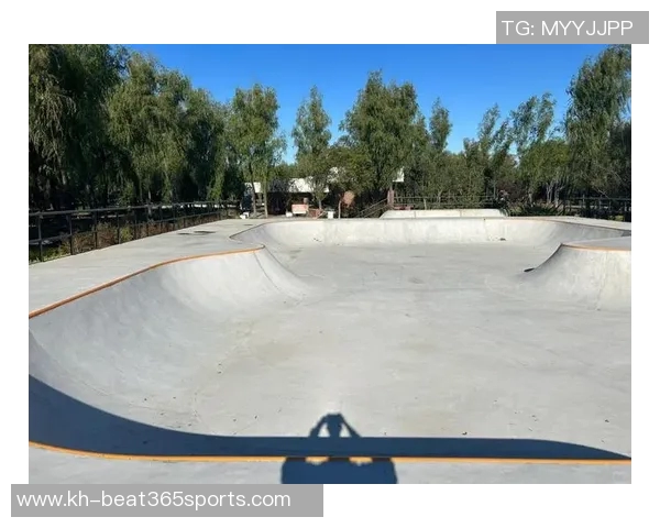 实时新闻南京滑板队的转型之路探索滑板文化的深度与未来发展